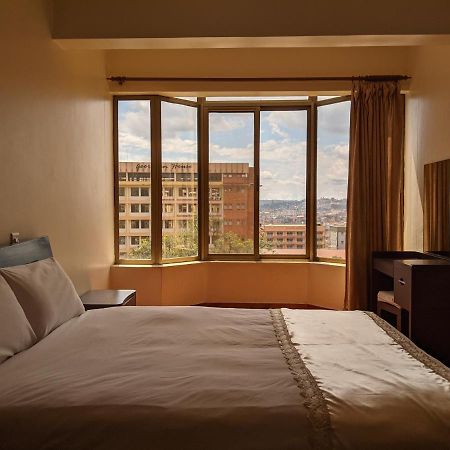 Prestige Hotel Suites Kampala Kültér fotó