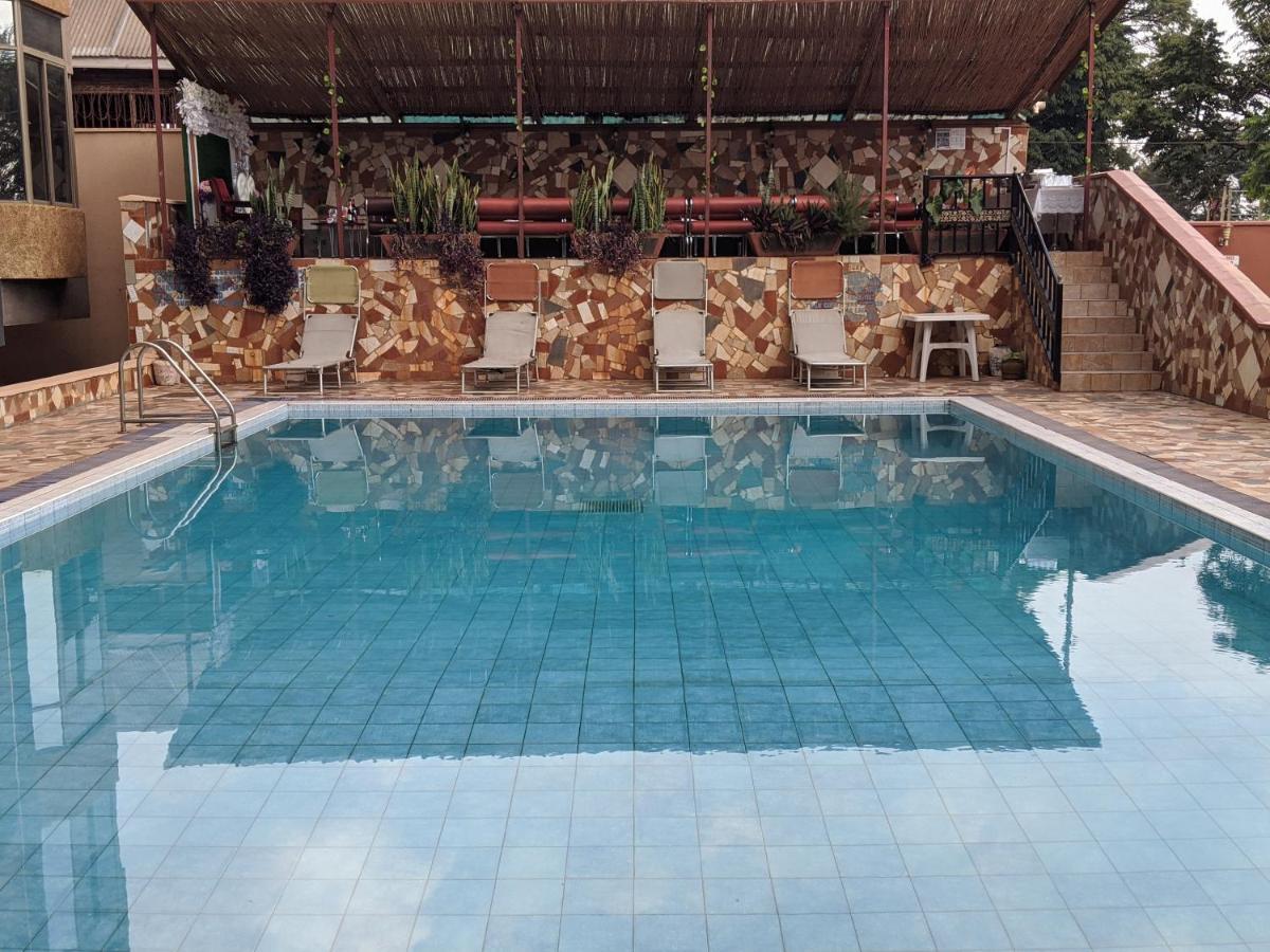 Prestige Hotel Suites Kampala Kültér fotó