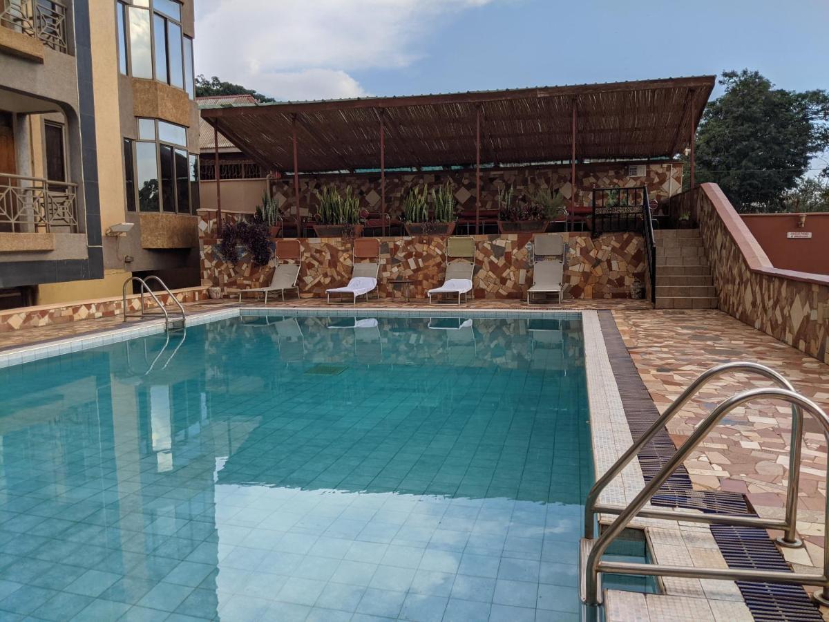 Prestige Hotel Suites Kampala Kültér fotó