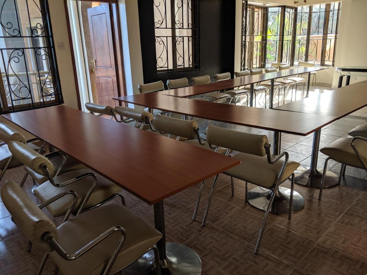 Prestige Hotel Suites Kampala Kültér fotó