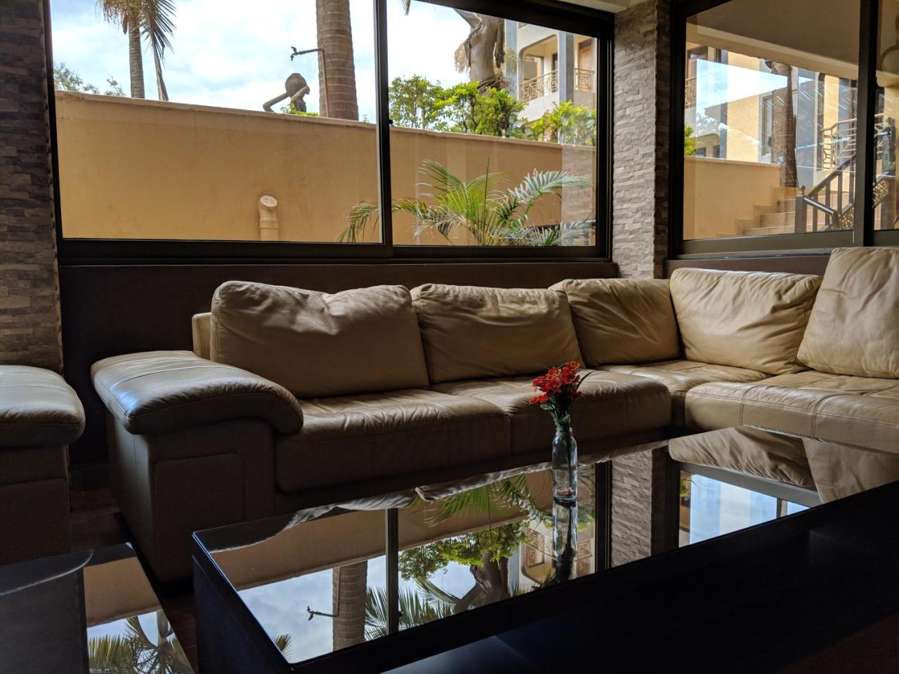 Prestige Hotel Suites Kampala Kültér fotó