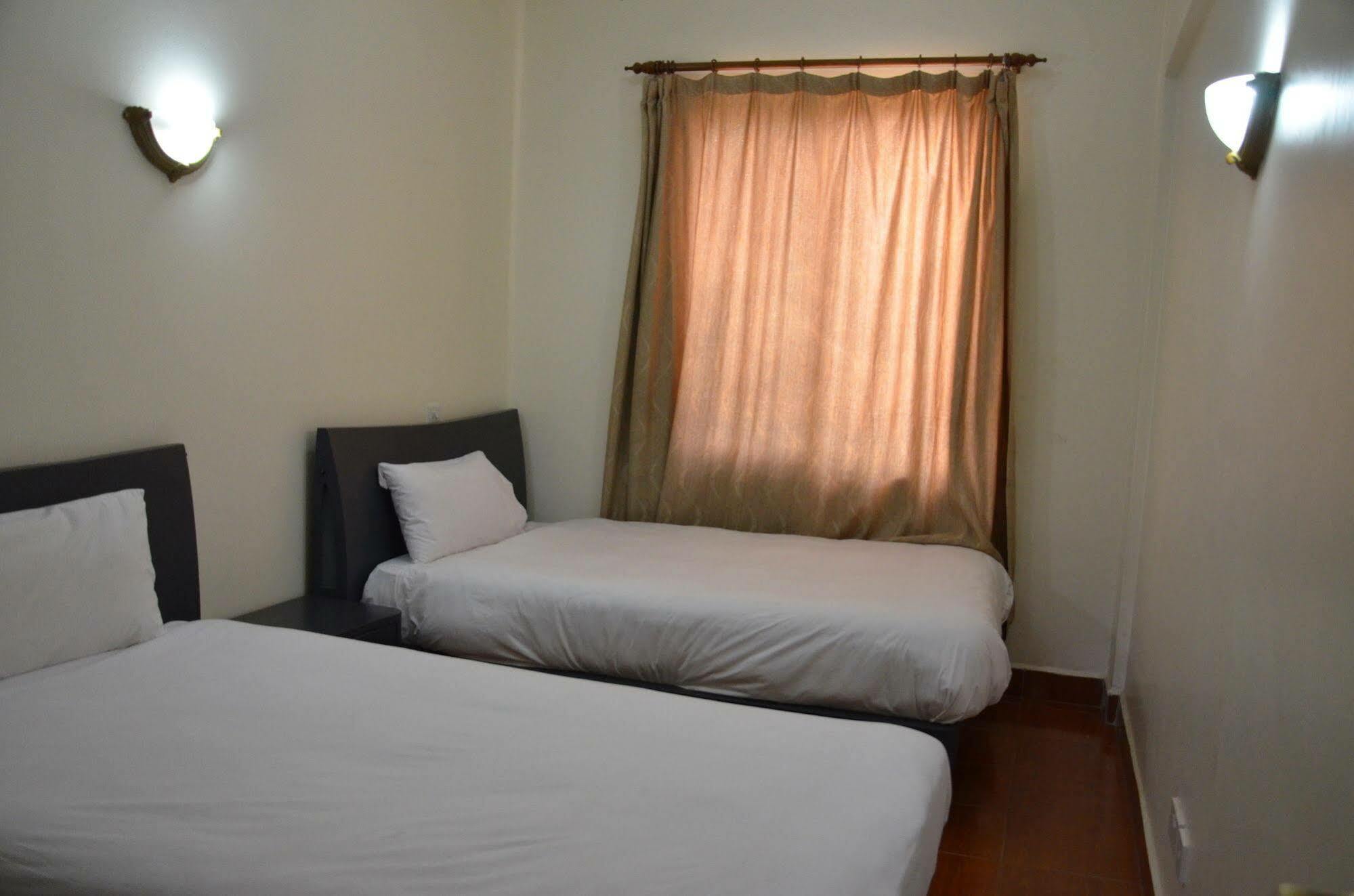 Prestige Hotel Suites Kampala Kültér fotó