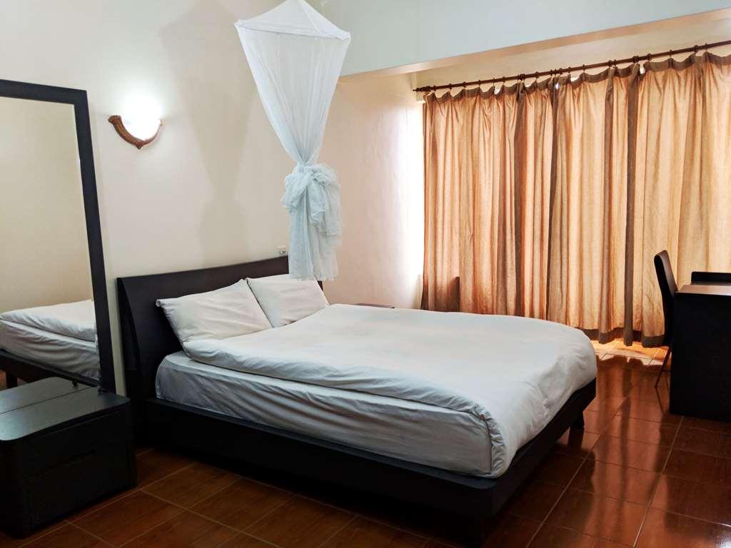 Prestige Hotel Suites Kampala Szoba fotó